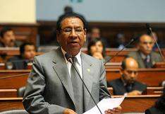 Congresista Apaza pide "restringir ingreso de venezolanos" al Perú