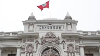 Presentan denuncias constitucionales contra cuatro congresistas por recortar sueldo a trabajadores