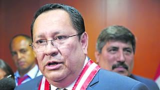 Luis Arce “declina” a seguir en el JNE y entrampa proceso