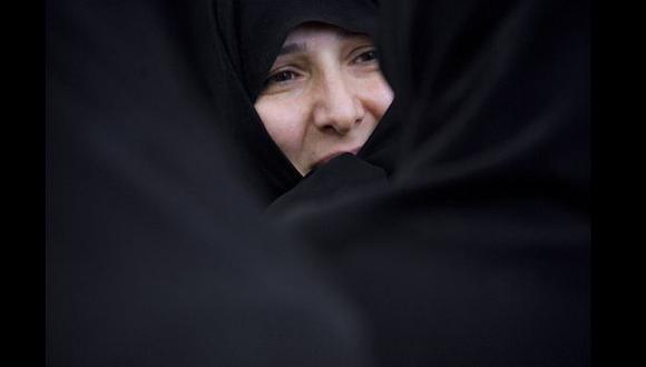 Irán establece código de vestimenta para mujeres en invierno