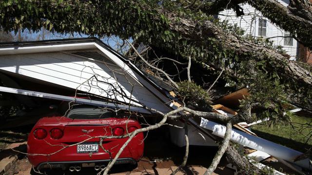 Alabama, destruida por tornados, espera la llegada del presidente de Estados Unidos, Donald Trump | FOTOS. (AFP)