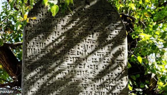 Inscripción en cuneiforme, la escritura más antigua.