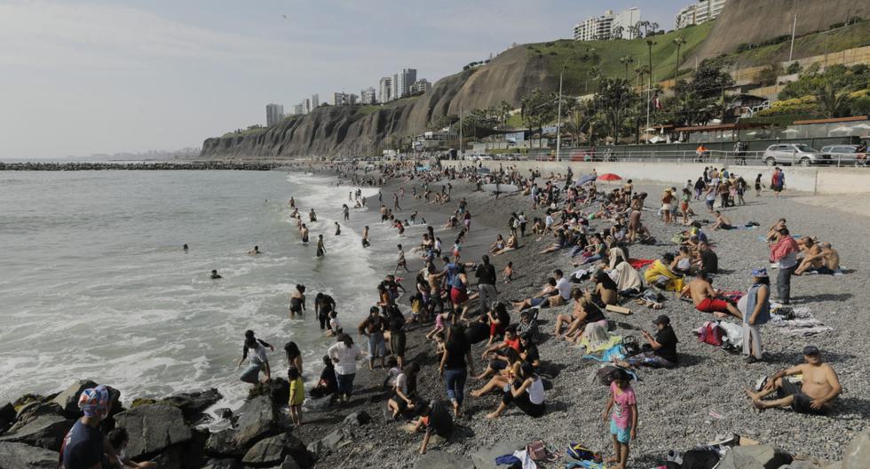 Las autoridades planean cerrar las playas para disminuir el riesgo de los contagios del COVID-19 por las aglomeraciones, en particular por la variante ómicrón, más contagiosa que las demás y que ya se encuentra en el país. (Foto: GEC)