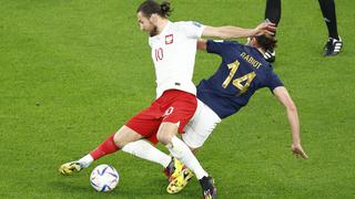 Francia a cuartos de final: goleó 3-0 a Polonia por octavos de final