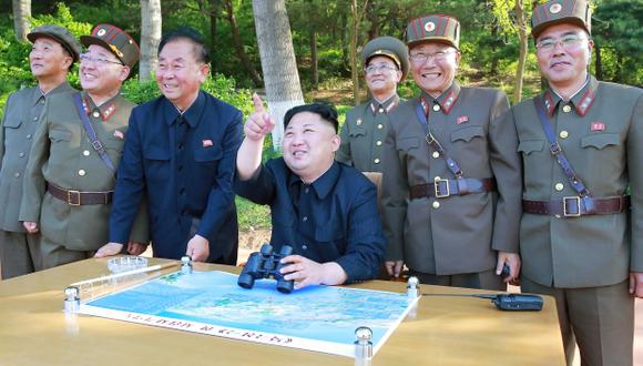 Kim Jong-un ordenó material para misiles desde la Academia de ciencia militar de Corea del Norte. (Foto: EFE)