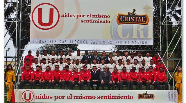 Universitario posó con todos sus patrocinadores para el 2014 - 1