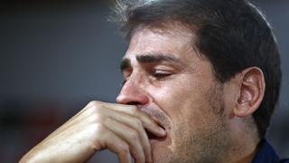 Iker Casillas leyó carta y lloró en adiós a Real Madrid (FOTOS)