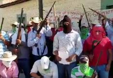 México: pueblo entero toma las armas para luchar contra los narcos
