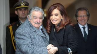 Mujica a Cristina: "No es maravillosa pero tampoco una bruja"