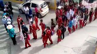 Ayacucho y Madre de Dios: escolares marcharon en respaldo a profesores que acatan paro