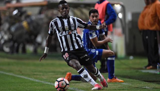 Juan Cazares, velocidad y atrevimiento de parte del volante de Atlético Mineiro. Revelación. Cinco goles y tres asistencias. (Foto: AFP)