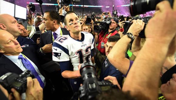 Tom Brady, estrella de los New England Patriots, es protagonista de un documental que se emite por Facebook. La última parte tomará en cuenta su participación en el Super Bowl de este año. (AFP)