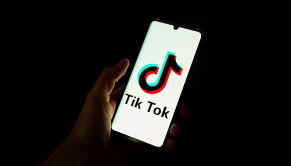El Senado de Estados Unidos aprobó el martes una legislación que exige que la popular aplicación de redes sociales TikTok sea desinvertida de su empresa matriz china ByteDance o quede excluida del mercado estadounidense. (Foto de Antonin UTZ / AFP)