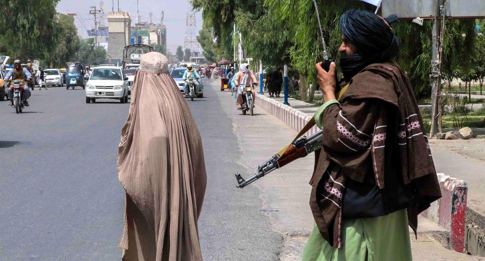 Taliban allow women to go to university, but separated from men