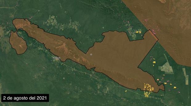En la imagen se puede ver la evolución de los focos de calor dentro de la reserva Tucabaca y al lado de la carretera Bioceánica. Fuente: Global Forest Watch – NASA.