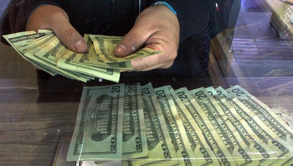 Hoy el dólar se cotizaba en 20,1373 pesos en México. (Foto: AFP)