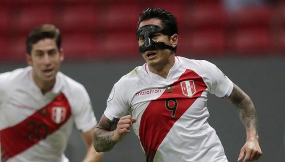 ¿Cuánto pagan las casas de apuesta por un gol del 'Bambino' ante Chile? (Foto: Reuters)
