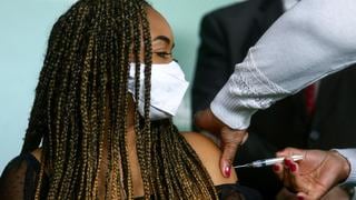 OPS anuncia acuerdo con la china Sinovac para ofrecer más vacunas contra el coronavirus en América