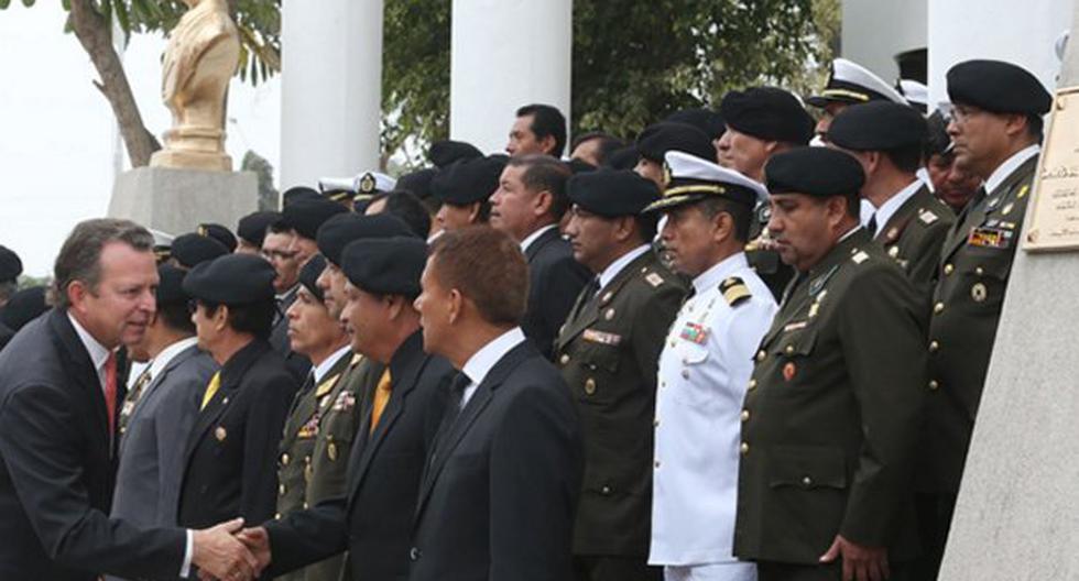 Autoridades civiles y militares destacaron la valentía y heroísmo de los comandos Chavín de Huántar. (Foto: Andina)