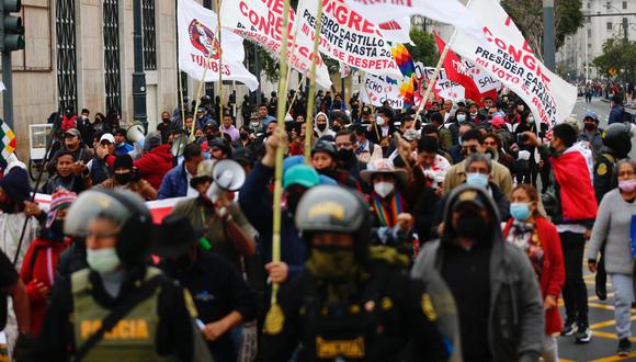 Los participantes de la movilización llegaron hasta las inmediaciones del Congreso, donde la Policía impidió su avance. (Foto HugoCurotto/ @photo.gec)