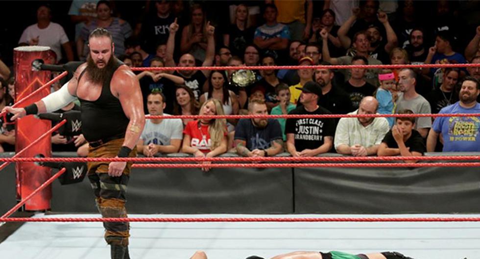 Cuando se definía el retador de Brock Lesnar para SummerSlam entre Roman Reigns y Samoa Joe, hizo su aparición Braun Strowman para acabar con todos en el ring. (Foto: WWE)