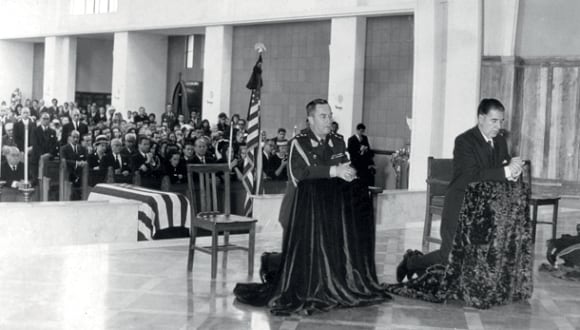 Al ex presidente Kennedy también lo velaron en Lima