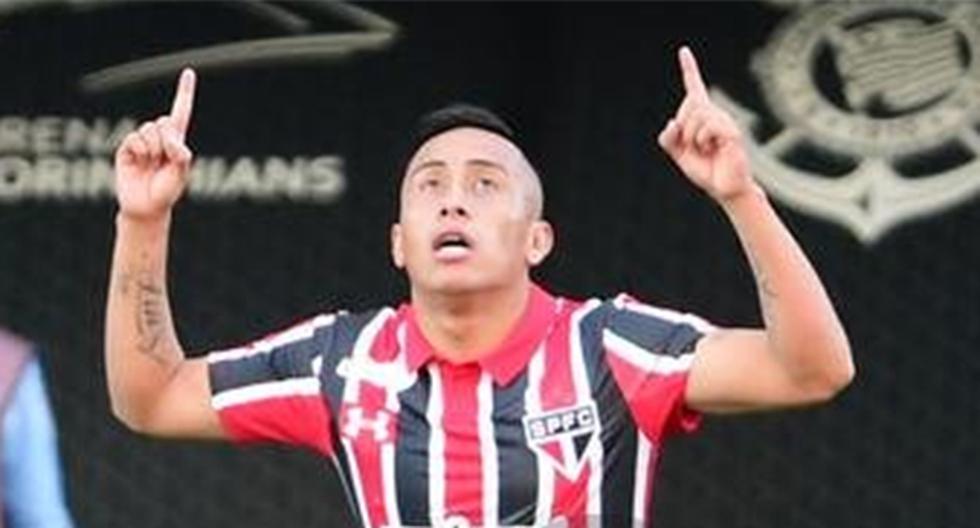 Christian Cueva anotó su primer gol con la camiseta del Sao Paulo. El volante de la Selección Peruana provocó un penal y él mismo cobró la pena máxima. (Foto: Gazeta Press)