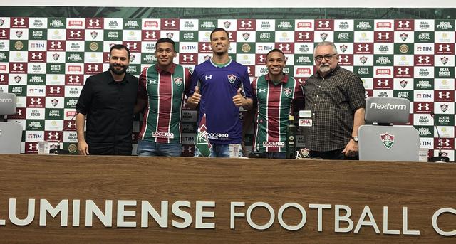 Fernando Pacheco presentado oficialmente junto a los refuerzos de Fluminense para la presente temporada. (Foto: Twitter)
