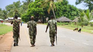 Al menos 180 personas atrapadas en un hotel en Mozambique por un ataque yihadista