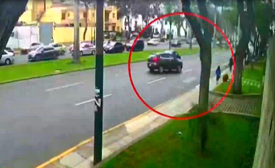 Exjefe de Investigación de Delitos de Tránsito de la Policía Nacional Franklin Barreto analizó nueva grabación.  (Captura: América Noticias)