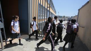 Suspenderán clases en colegios públicos de Lima este lunes 8 tras corte de agua
