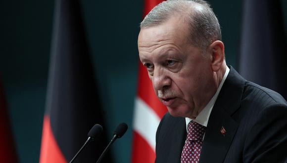 El presidente turco, Recep Tayyip Erdogan, habla durante una conferencia de prensa en el complejo presidencial de Ankara, el 24 de abril de 2024. (Foto de Adem ALTAN / AFP)