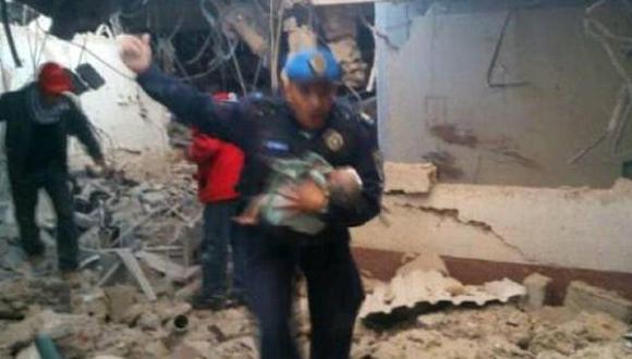 Tragedia en México: policía héroe rescató a bebe tras explosión