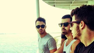Jonas Brothers alimentan rumores de reencuentro con nueva foto