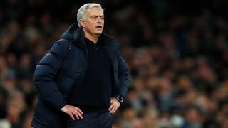 Mourinho tras derrota del Tottenham ante el Chelsea: “El VAR básicamente mató el partido” [VIDEO]