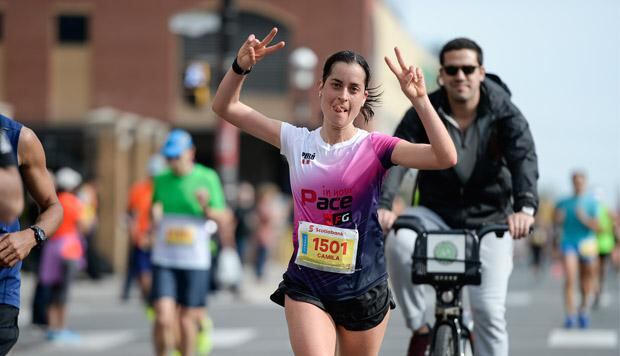 “Un consejo para todos aquellos que corran su primera maratón, disfruten de cada paso y no piensen en lograr un tiempo, sino en llegar a la meta, porque la felicidad que te genera es única", recalca.