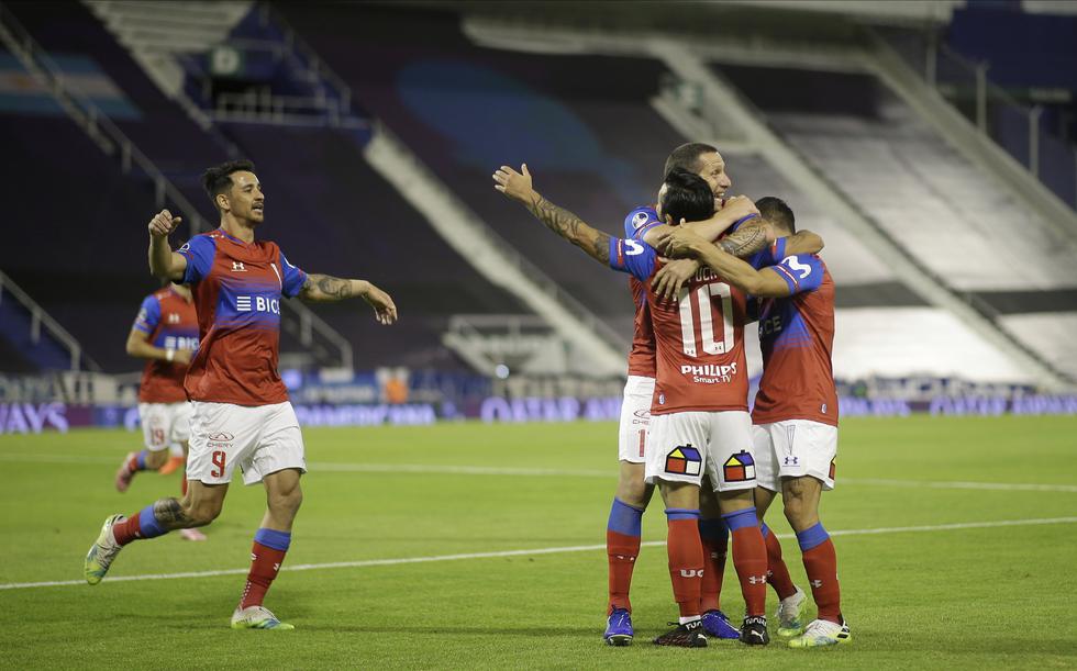 Universidad Católica enfrentó a Vélez Sarsfield por la Copa Sudamericana