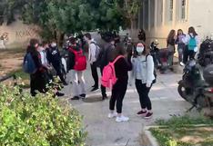 Los alumnos de secundaria griegos vuelven a clase tras meses a distancia