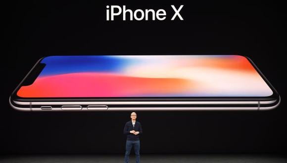 Las acciones de Apple cayeron la semana pasada tras reportes de demoras en la producción del iPhone X y ventas flojas de los modelos de iPhone 8. (Foto: AFP)