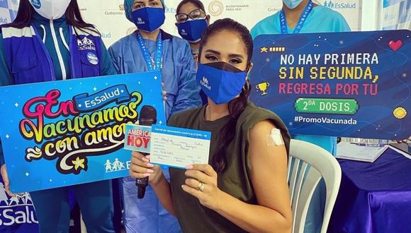 Melissa Paredes recibió la primera dosis de la vacuna contra el COVID-19. (Foto: @melissaparedes)