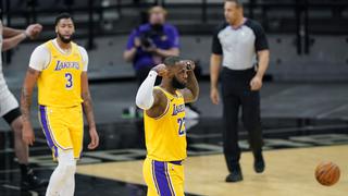 Lakers, con gran actuación de LeBron James, venció a Spurs por la NBA