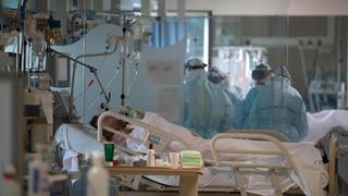 España reporta 565 muertos por coronavirus en un día y el número de fallecidos sube a más de 20.000