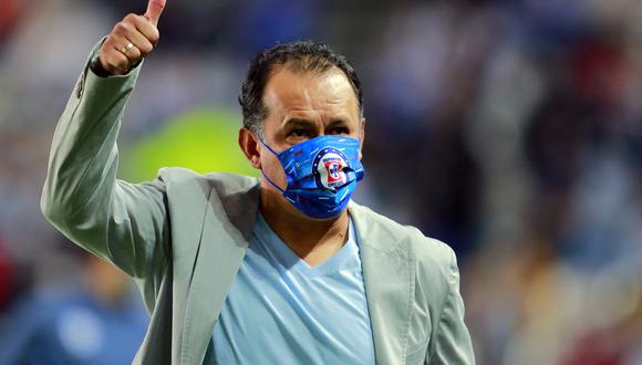 Reynoso es el único hombre que ha sido campeón con Cruz Azul como jugador y como entrenador. (Foto: AFP)