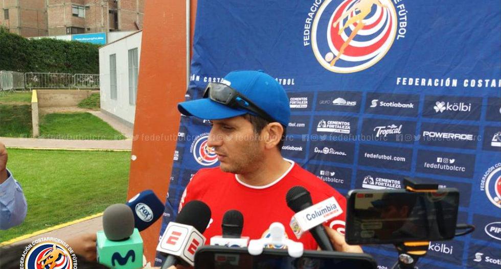 Rónald González elogió las individualidades que presenta Perú ante Costa Rica. | Foto: @fedefutbolcrc