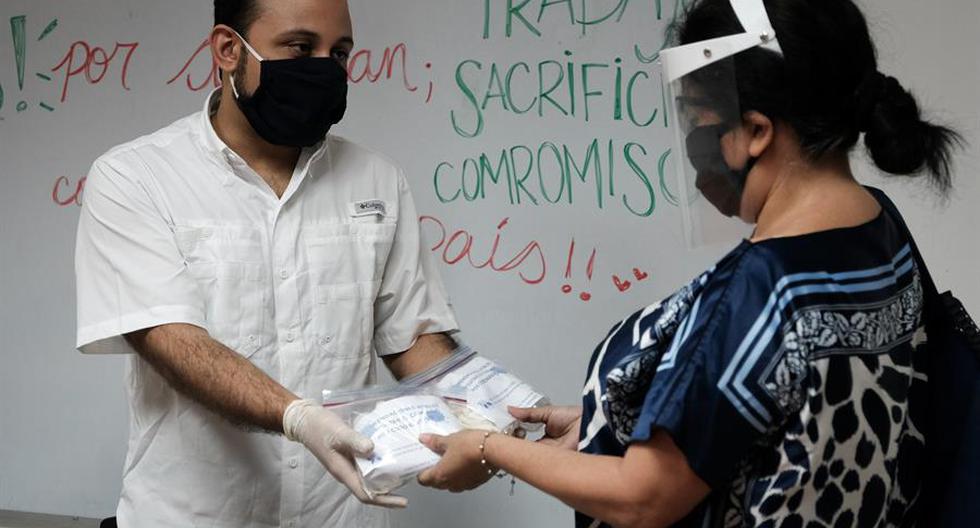 Hasta el martes pasado, el Ministerio de Salud reportaba 1.464 casos confirmados, 456 activos, 953 recuperados y 55 fallecidos, para una tasa de letalidad del 4%. (Foto referencial: EFE / Carlos Herrera)