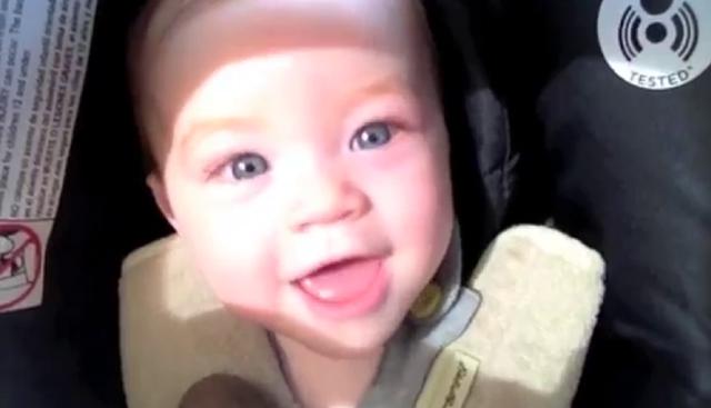 El cantante estadounidense Tyrone Wells comparte su increíble truco para hacer que su bebé deje de llorar. (Crédito: Tyrone Wells en YouTube)