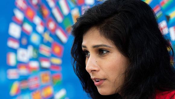 “Aunque el colapso estimado para 2020 es menos extremo de lo que habíamos proyectado en octubre, esta crisis sigue siendo la peor contracción en tiempos de paz desde la Gran Depresión”, dijo Gita Gopinath. (Foto: AFP)