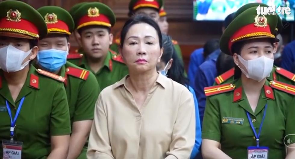 Vietnam Prosecutor's Office Seeks Death Penalty Against Businessman Who Frauded $12.5 Billion |  Truong My Lan |  the world