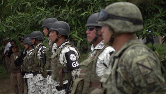 El objetivo de la Guardia Nacional en la frontera sur es el "rescate humanitario de migrantes", dice Vicente Antonio Hernández, coordinador de este cuerpo de seguridad en la zona. Dice que de mayo a lo que va de julio se han "rescatado" 20.400. Foto: Marek Polaszewski, via BBC Mundo