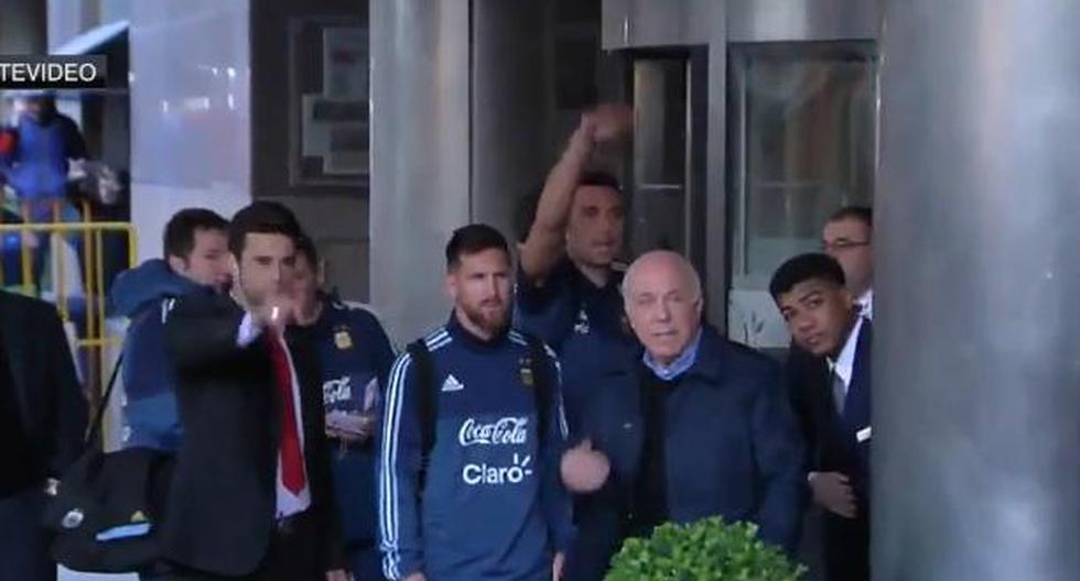 Sucedió en la llegada de la selección de Argentina a su hotel de concentración en Montevideo. (Video: YouTube)